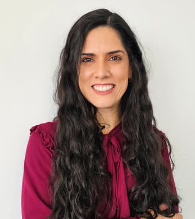 Retrato de Adriene Silveira Hassen