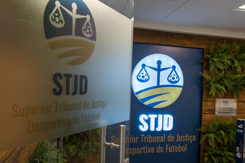 STJD suspende preventivamente Miguelito, do América/MG