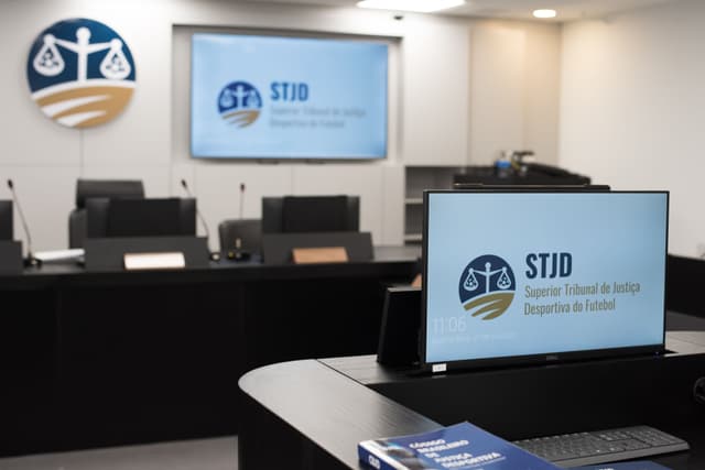 Pleno: pauta com sete recursos voluntários