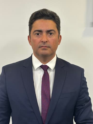 Retrato de George Suetônio Ramalho Júnior