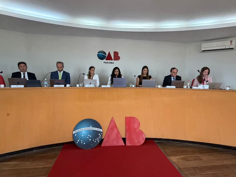 Terceira Comissão do STJD adverte Canobbio por conduta violenta