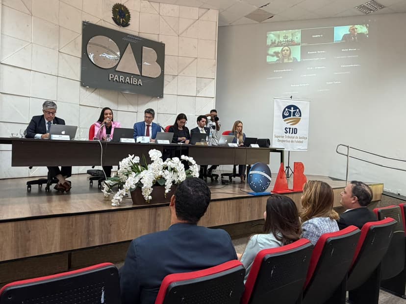 Comissão pune Sampaoli por uso de rádio